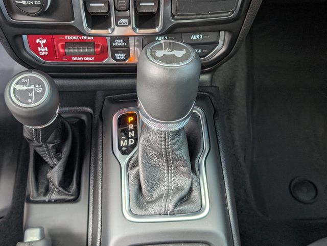 Used 2025 White Jeep Rubicon X image 22