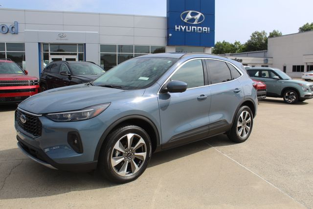  2024 Ford Escape Hybrid Platinum AWD   