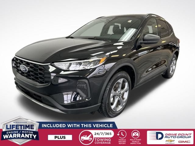 2025 Ford Escape ST-Line - Image 4