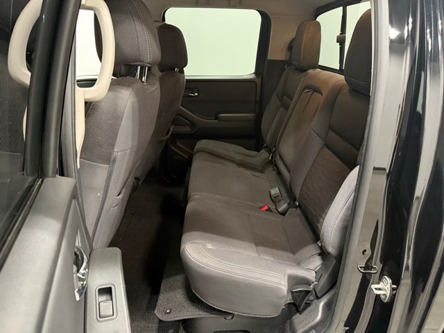 2022 Nissan Frontier SV photo