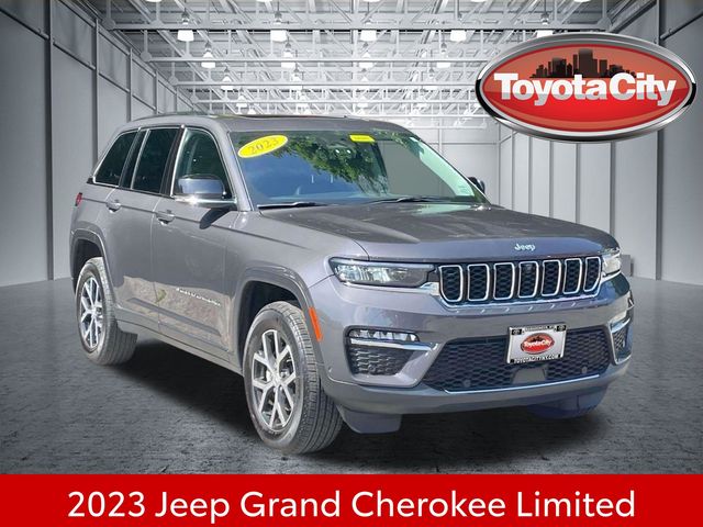 Baltic Gray Metallic Clearcoat 2023 Jeep Grand Cherokee SUV / Crossover Four-Wheel Drive 8-Speed Automatic