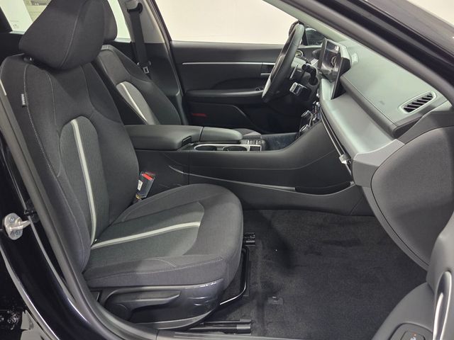 New 2026 Black Hyundai SEL Sport image 15
