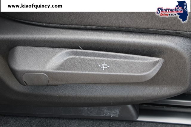 New 2026 Kia Carnival MPV Van