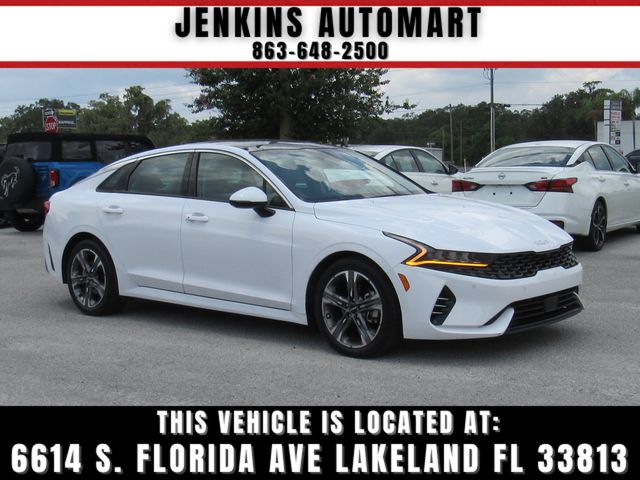 Glacial White Pearl 2022 Kia K5 Sedan Front-Wheel Drive 8-Speed Automatic