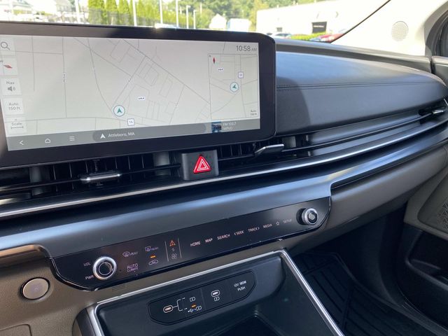 Used 2026 Kia Carnival Van