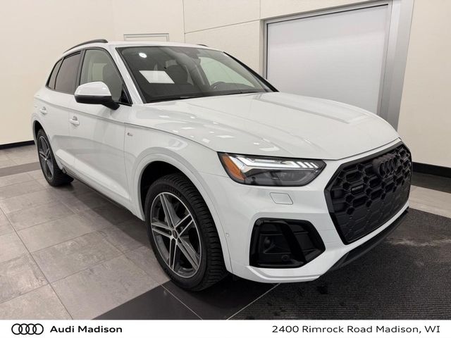 2023 Audi Q5 Hybrid Plug-in e quattro Prestige S Line AWD