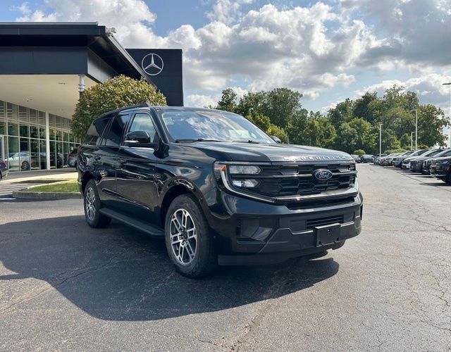 Black Metallic 2025 Ford Expedition SUV / Crossover Four-Wheel Drive Automatic