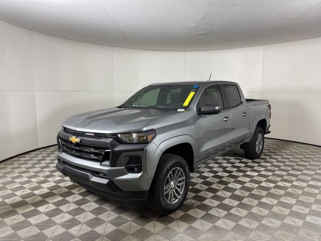 2024 Chevrolet Colorado LT 13