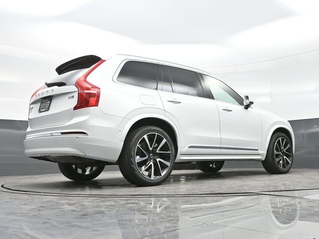 2024 Volvo XC90 B5 Plus photo