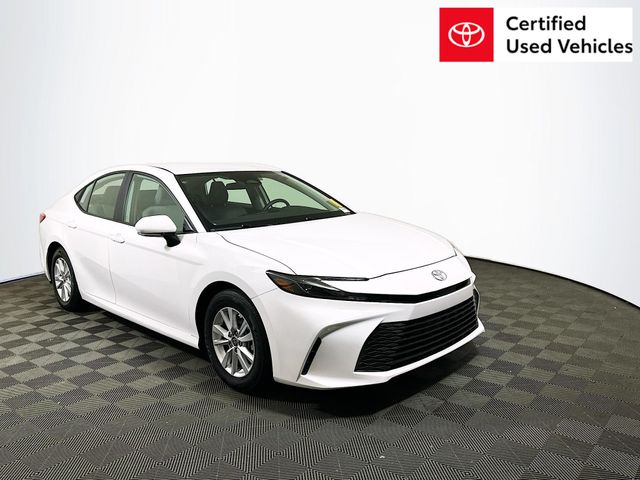 Ice Cap 2025 Toyota Camry Sedan Front-Wheel Drive Continuously Variable Transmission