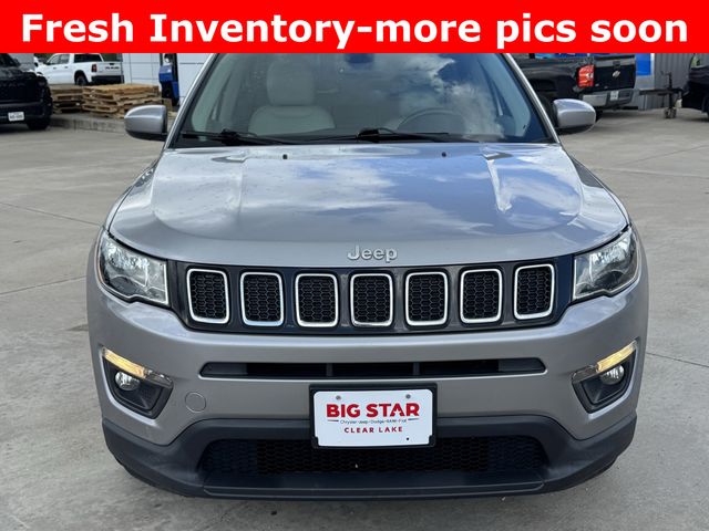2020 Jeep Compass Latitude Silver at Texan Dodge Chrysler Jeep Ram