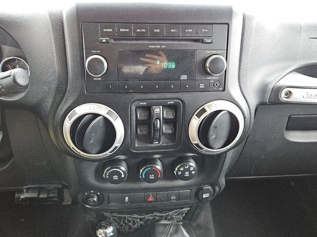 2011 Jeep Wrangler Unlimited Sahara