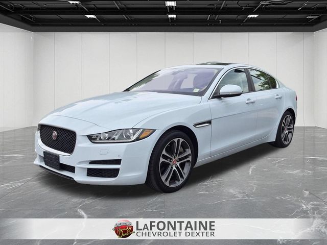 Fuji White 2018 Jaguar XE Sedan All-Wheel Drive 8-Speed Automatic