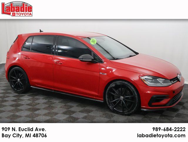 2018 Volkswagen Golf R 4-Door AWD