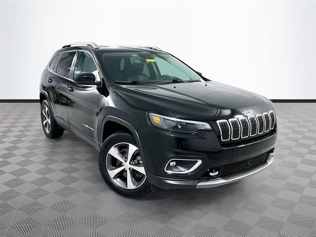 Diamond Black Crystal Pearlcoat 2021 Jeep Cherokee Limited 4WD SUV / Crossover Four-Wheel Drive 9-Speed Automatic