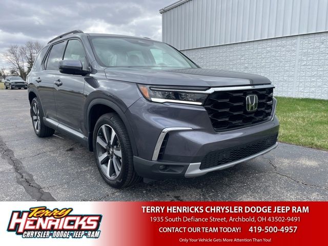 2025 Honda Pilot Touring AWD