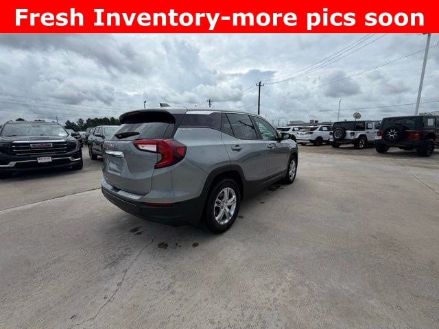 2024 GMC Terrain SLE Silver at Texan Dodge Chrysler Jeep Ram