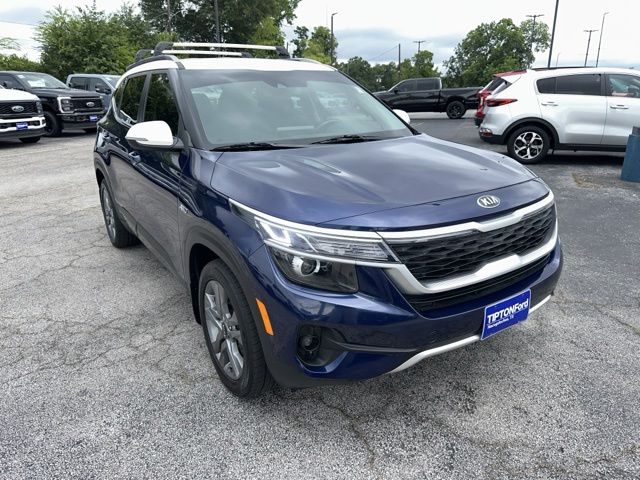 Dark Ocean Blue/White Roof 2021 Kia Seltos S AWD SUV / Crossover All-Wheel Drive Continuously Variable Transmission
