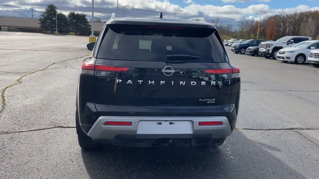 2024 Nissan Pathfinder Platinum 7