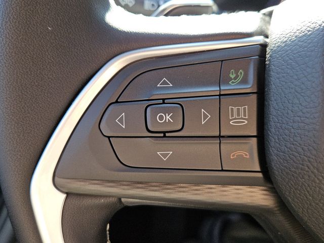 2026 Jeep Grand Cherokee L Laredo 4x2