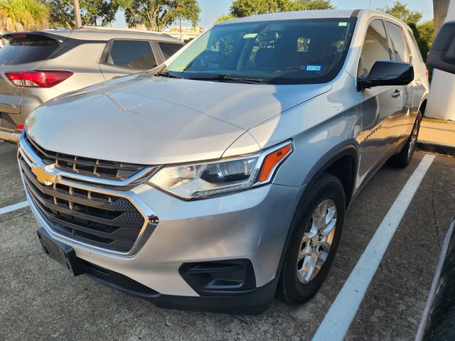 2020 Chevrolet Traverse LS Silver at Community Kia