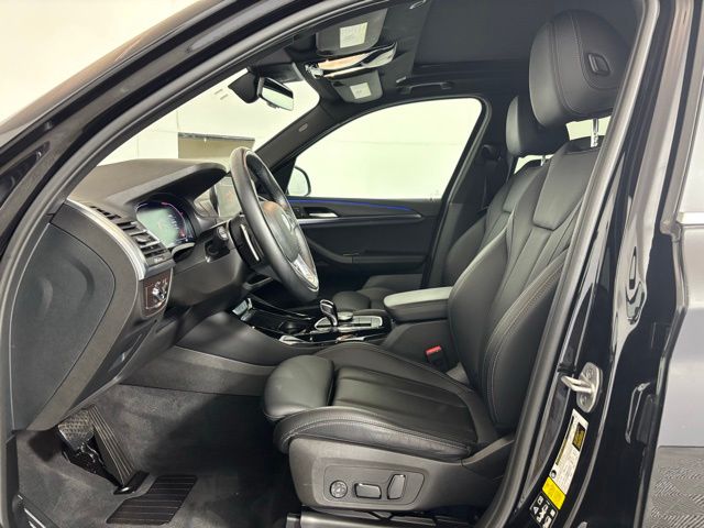 Used 2024 Black BMW xDrive30i image 11