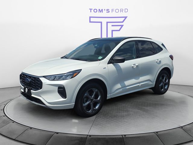 White Metallic 2024 Ford Escape SUV / Crossover All-Wheel Drive 8-Speed Automatic
