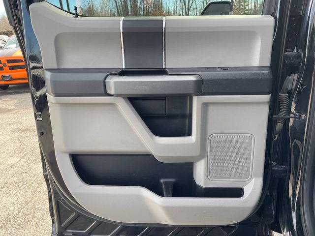 2017 Ford F-250SD XLT - Shadow Black exterior view 14