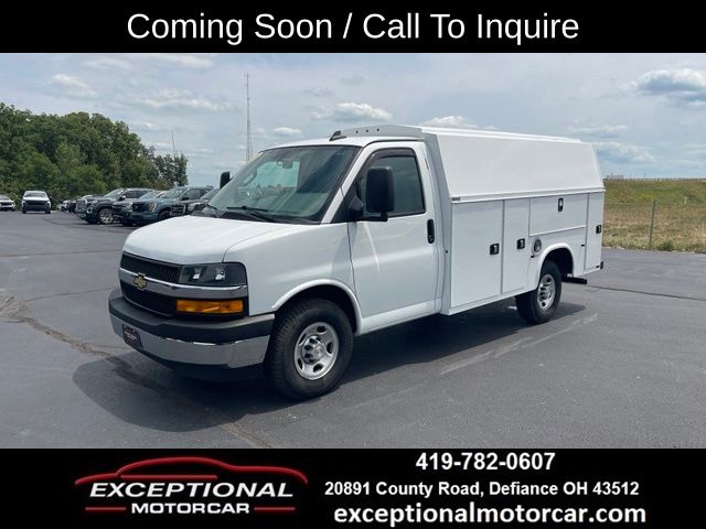 Summit White 2020 Chevrolet Express Chassis Van Rear-Wheel Drive 6-Speed Automatic Overdrive