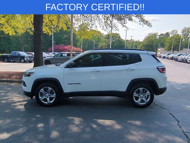 Used 2024 White Jeep Latitude image 2