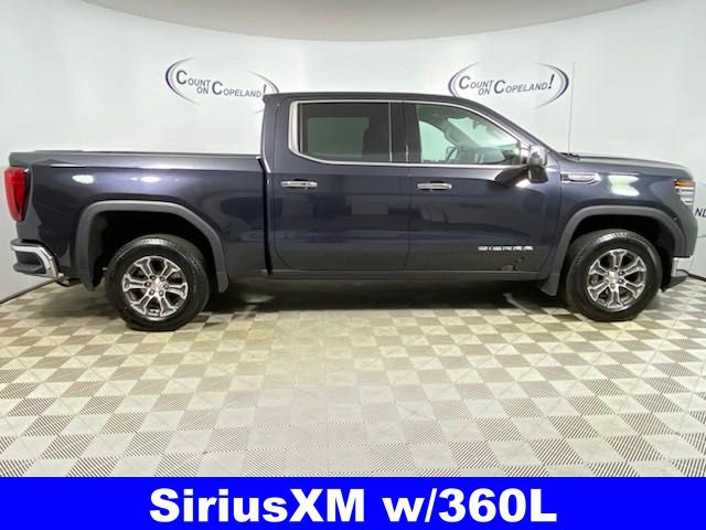 2024 GMC Sierra 1500 SLT photo