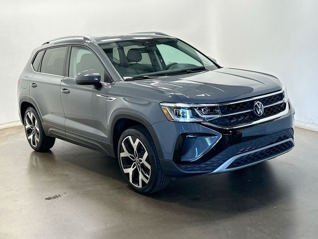 2023 Volkswagen Taos 1.5T SEL Gray at Subaru and VW of Moon Township