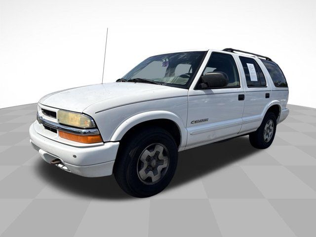Olympic White 2004 Chevrolet Blazer SUV / Crossover Four-Wheel Drive 4-Speed Automatic Overdrive