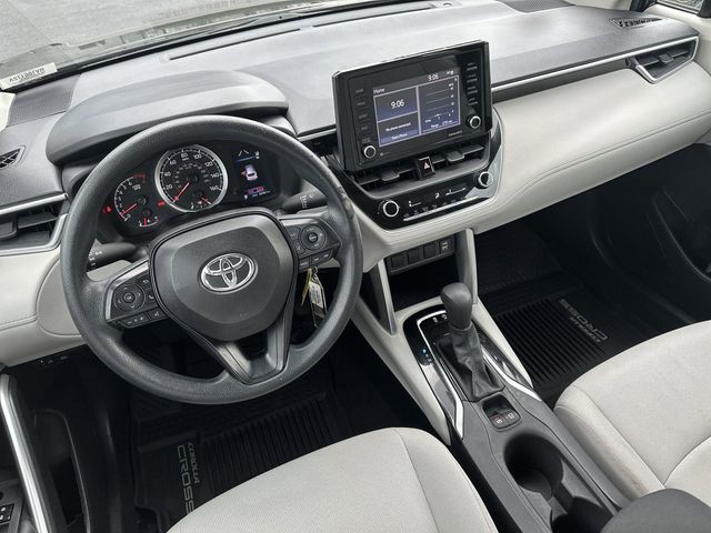 2022 Toyota Corolla Cross L 14