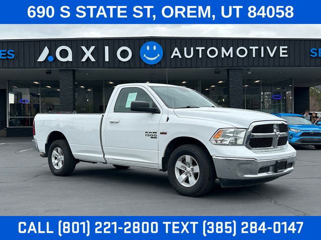 Bright White Clearcoat 2019 RAM 1500 Pickup Truck Four-Wheel Drive 8-Speed Automatic