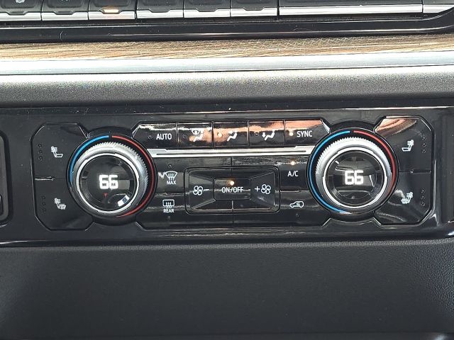 2024 Chevrolet Silverado 2500HD LT:45240A