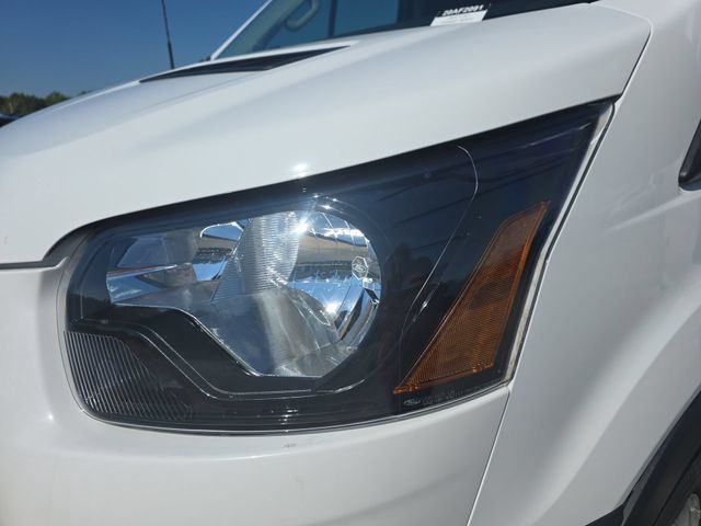 Used 2024 White Ford Base image 28