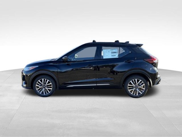 2024 Nissan Kicks SR 2