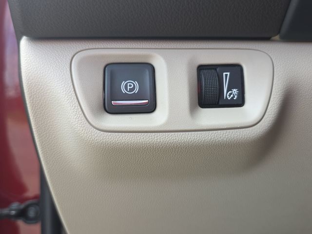 Used 2018 Crimson Red Tintcoat GMC Denali image 28