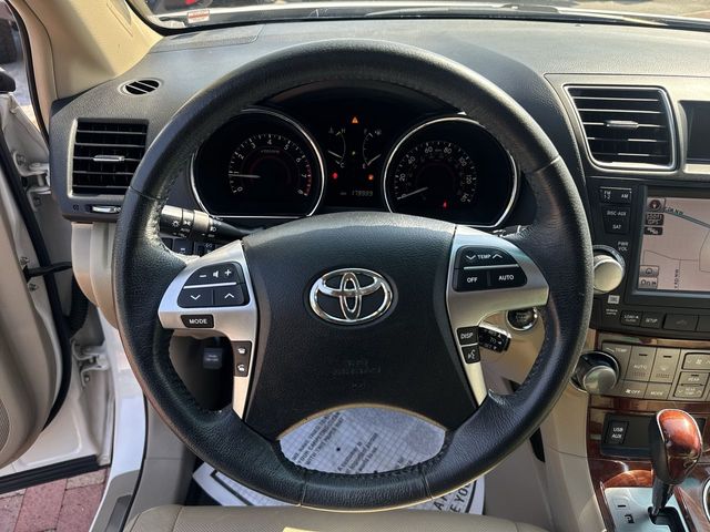 Used 2012 Toyota Highlander SUV