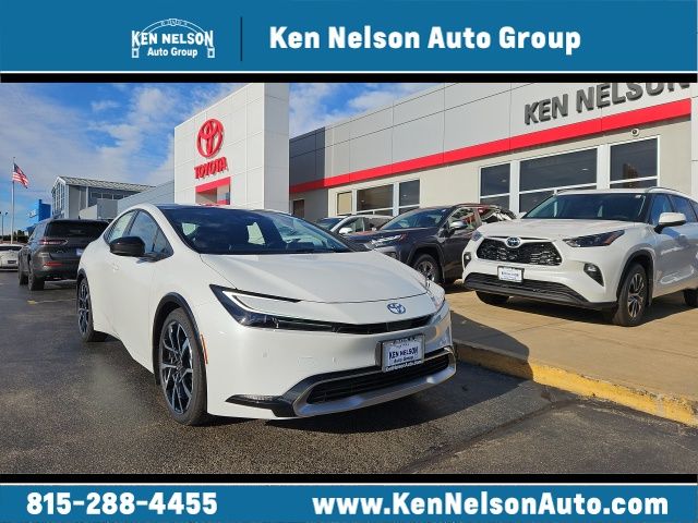 White (Wind Chill Pearl) 2026 Toyota Prius Plug-In Hybrid Hatchback Front-Wheel Drive Continuously Variable Transmission