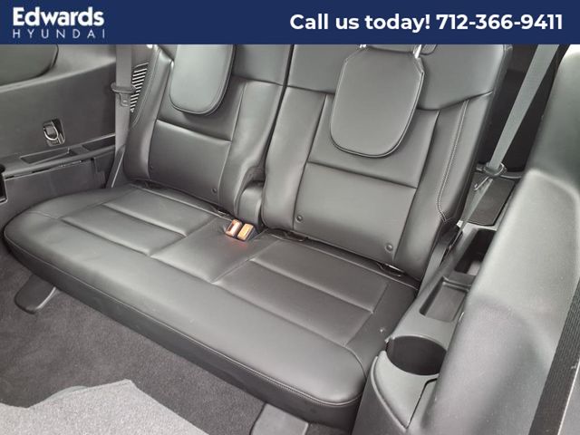 2021 Ford Explorer XLT photo