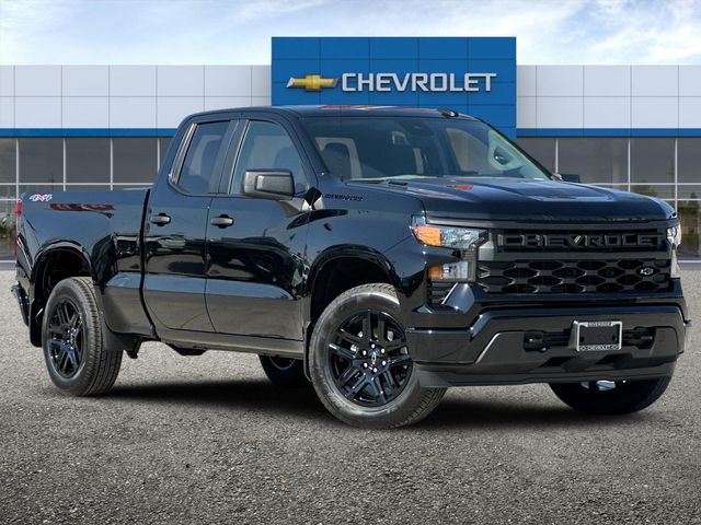 2025 Chevrolet Silverado 1500 Custom 2