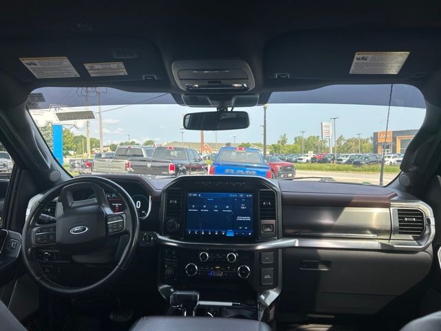 Used 2022  Ford XL image 7