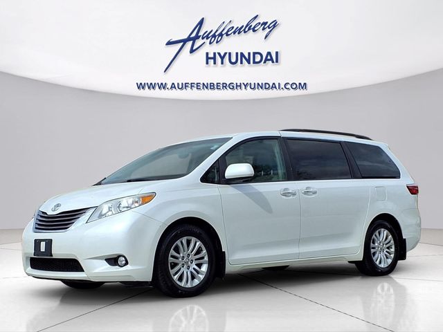White (Blizzard Pearl) 2015 Toyota Sienna XLE 7-Passenger Auto Access Seat Minivan Front-Wheel Drive 6-Speed Automatic Overdrive