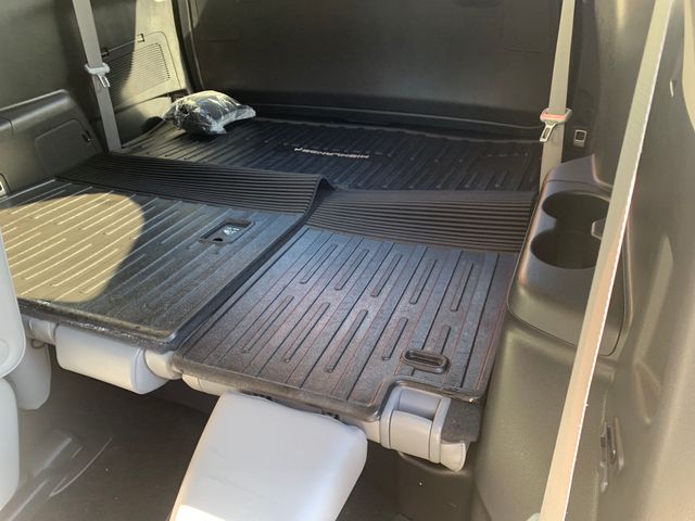 Used 2023 Toyota Highlander SUV