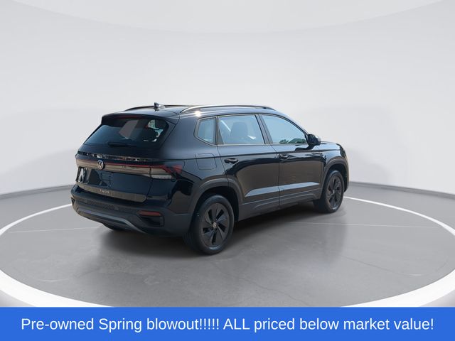 Used 2025 Deep Black Pearl Effect Volkswagen 1.5T S image 8