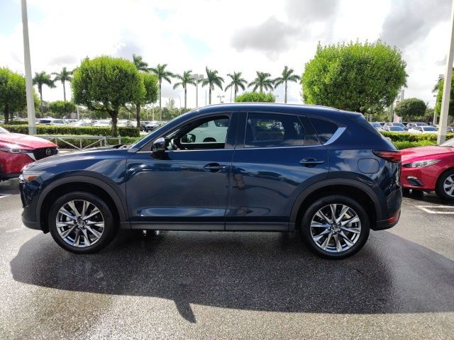 2021 Mazda CX-5 Signature 17