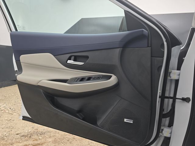 New 2026 White Nissan SL image 28