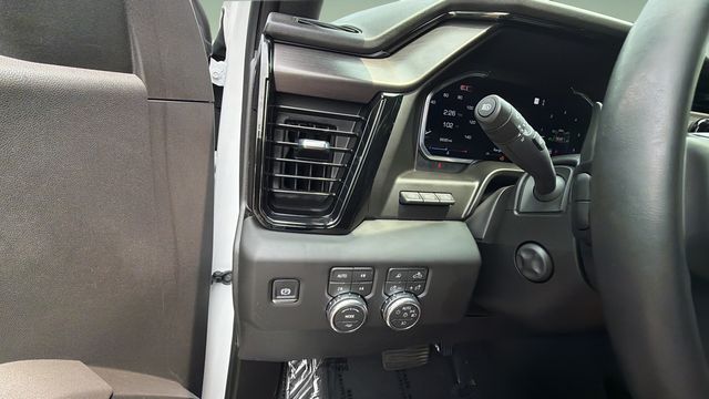 Used 2026 White GMC AT4 image 22